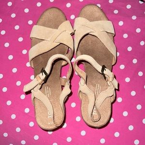 Tom wedges